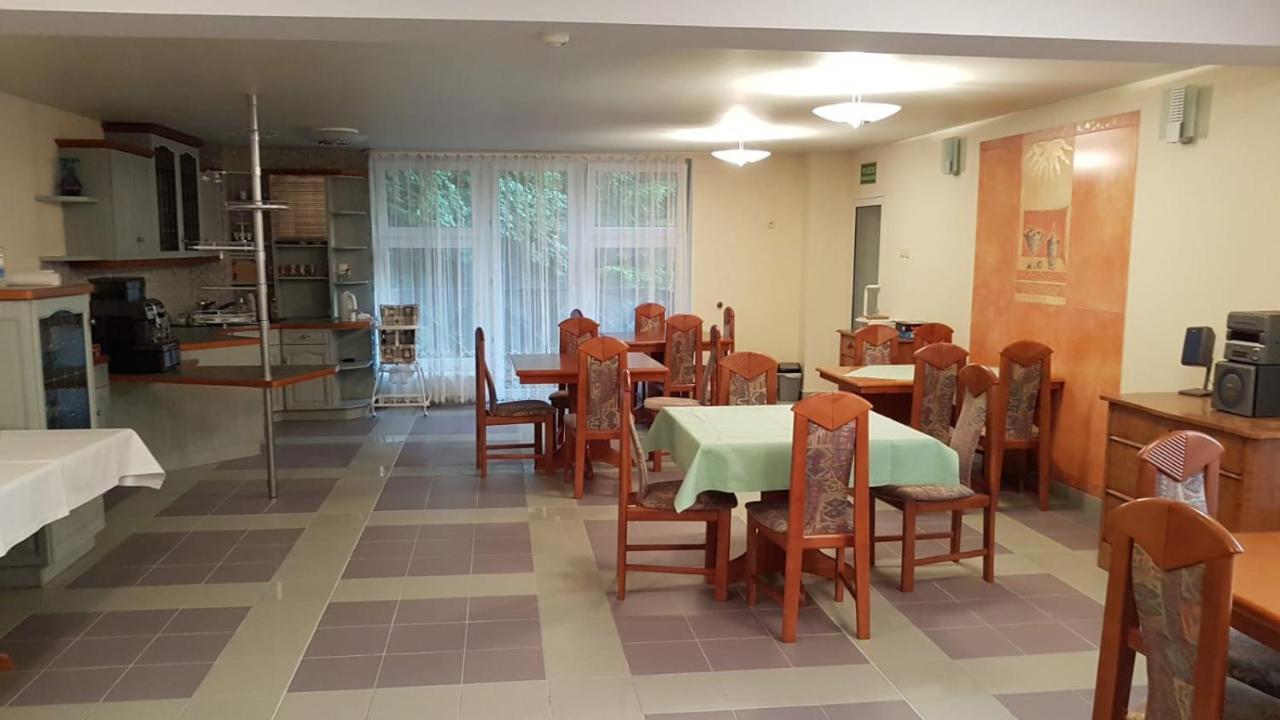 Hotel Familijny Osrodek Wypoczynkowo - Rehabilitacyjny Krynica-Zdrój Extérieur photo