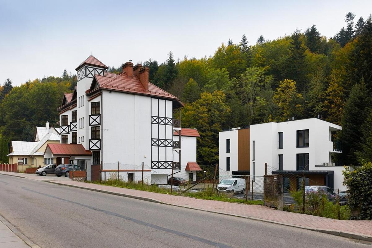 Hotel Familijny Osrodek Wypoczynkowo - Rehabilitacyjny Krynica-Zdrój Extérieur photo