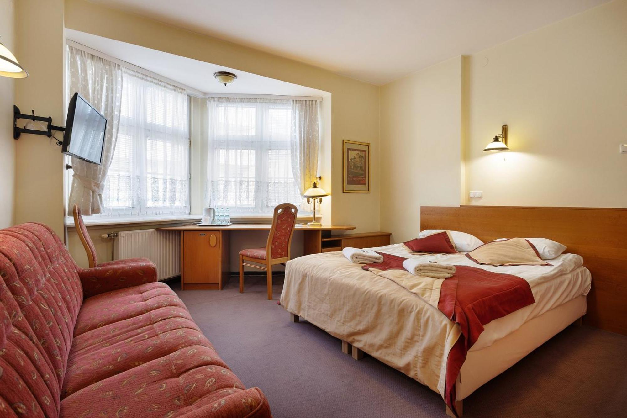 Hotel Familijny Osrodek Wypoczynkowo - Rehabilitacyjny Krynica-Zdrój Extérieur photo