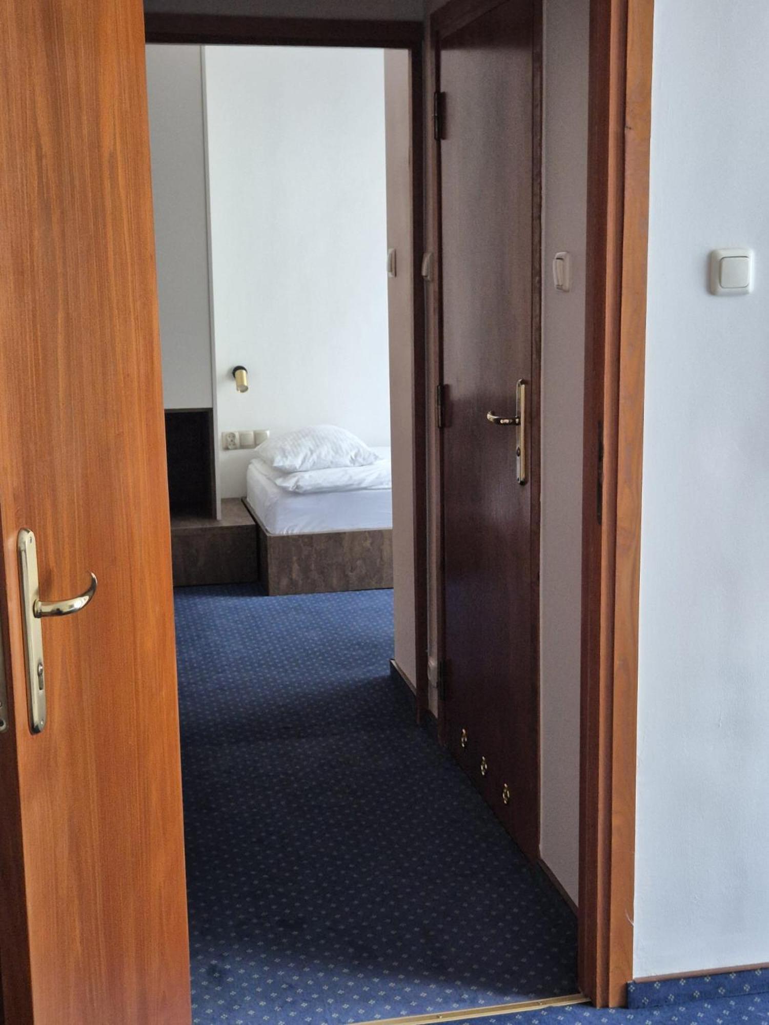 Hotel Familijny Osrodek Wypoczynkowo - Rehabilitacyjny Krynica-Zdrój Extérieur photo