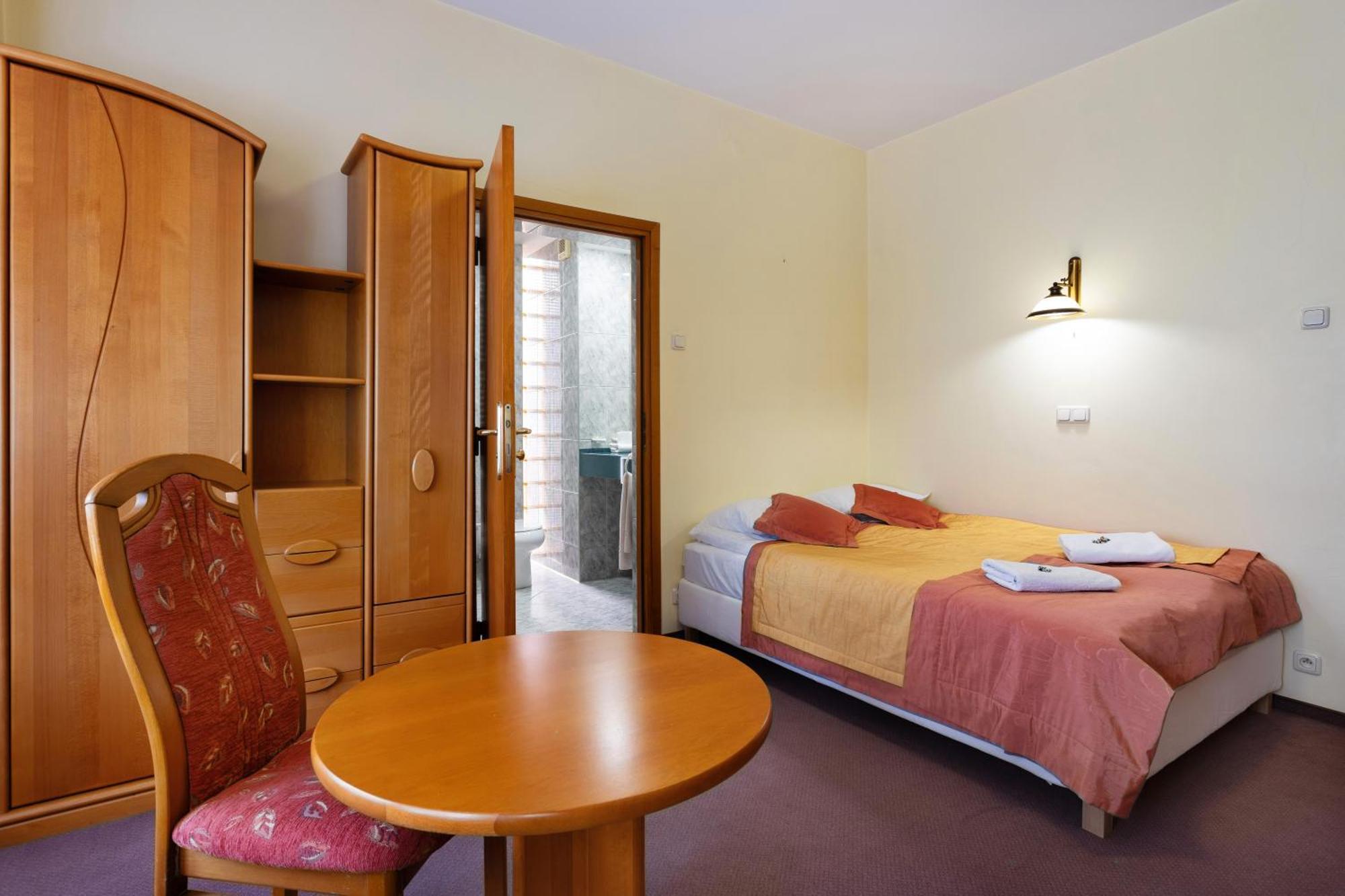 Hotel Familijny Osrodek Wypoczynkowo - Rehabilitacyjny Krynica-Zdrój Extérieur photo